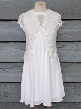 Disney Snow White and the Seven Dwarfs White Lace Chiffon Dress